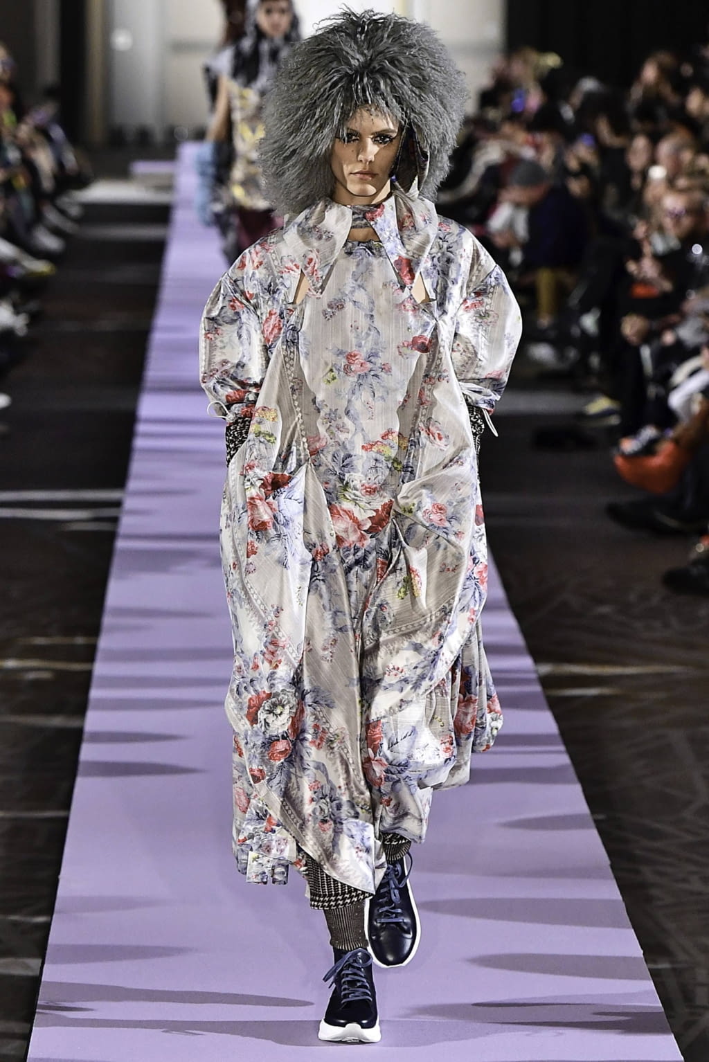 Fashion Week Paris Fall/Winter 2019 look 33 from the Andreas Kronthaler for Vivienne Westwood collection womenswear