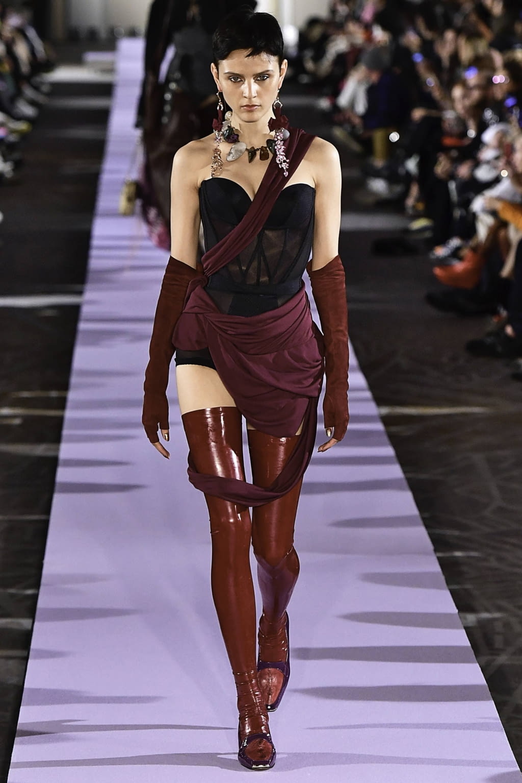 Fashion Week Paris Fall/Winter 2019 look 36 from the Andreas Kronthaler for Vivienne Westwood collection womenswear