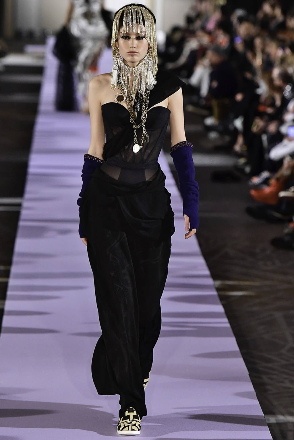 Fashion Week Paris Fall/Winter 2019 look 42 from the Andreas Kronthaler for Vivienne Westwood collection womenswear