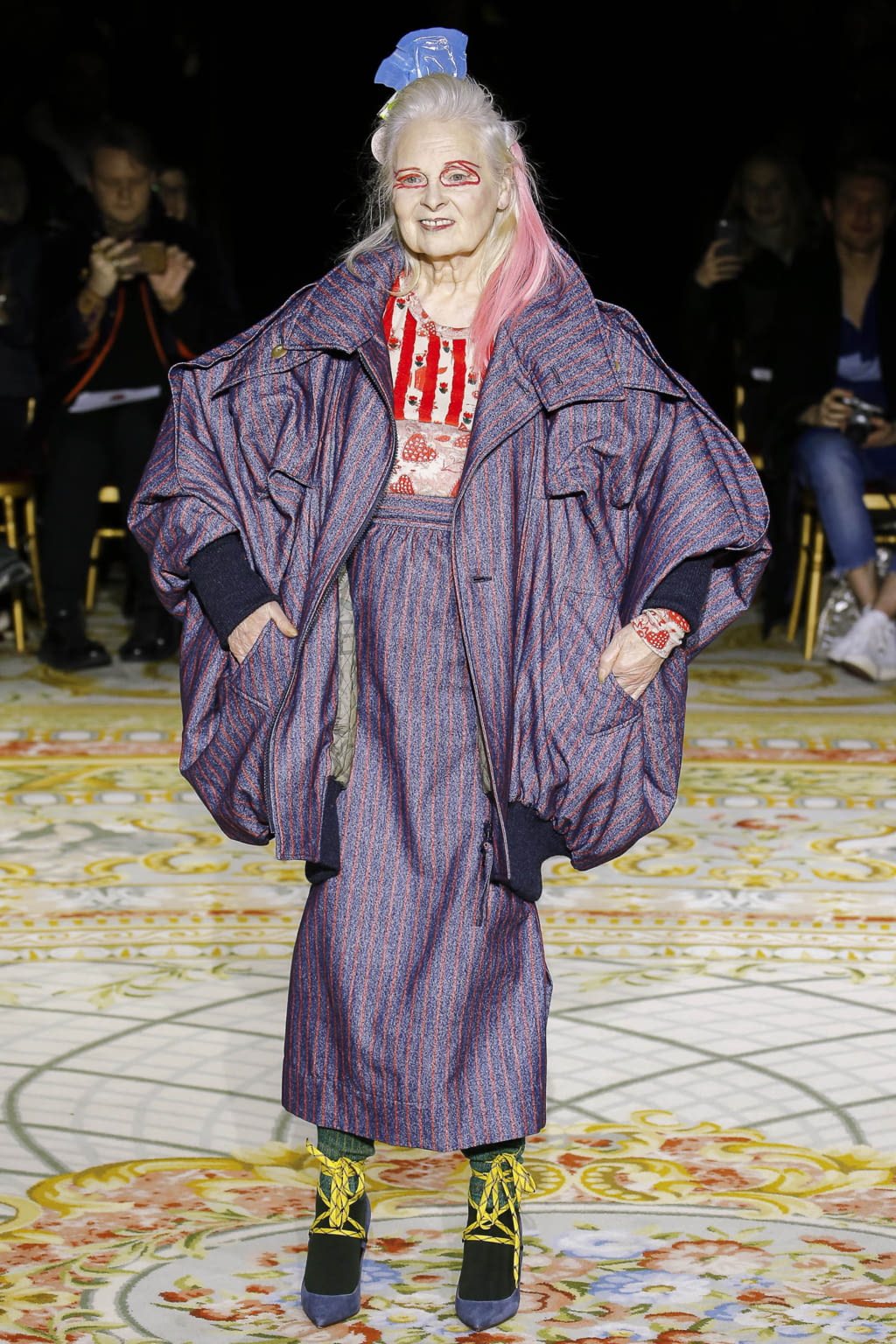 Fashion Week Paris Fall/Winter 2017 look 11 from the Andreas Kronthaler for Vivienne Westwood collection womenswear