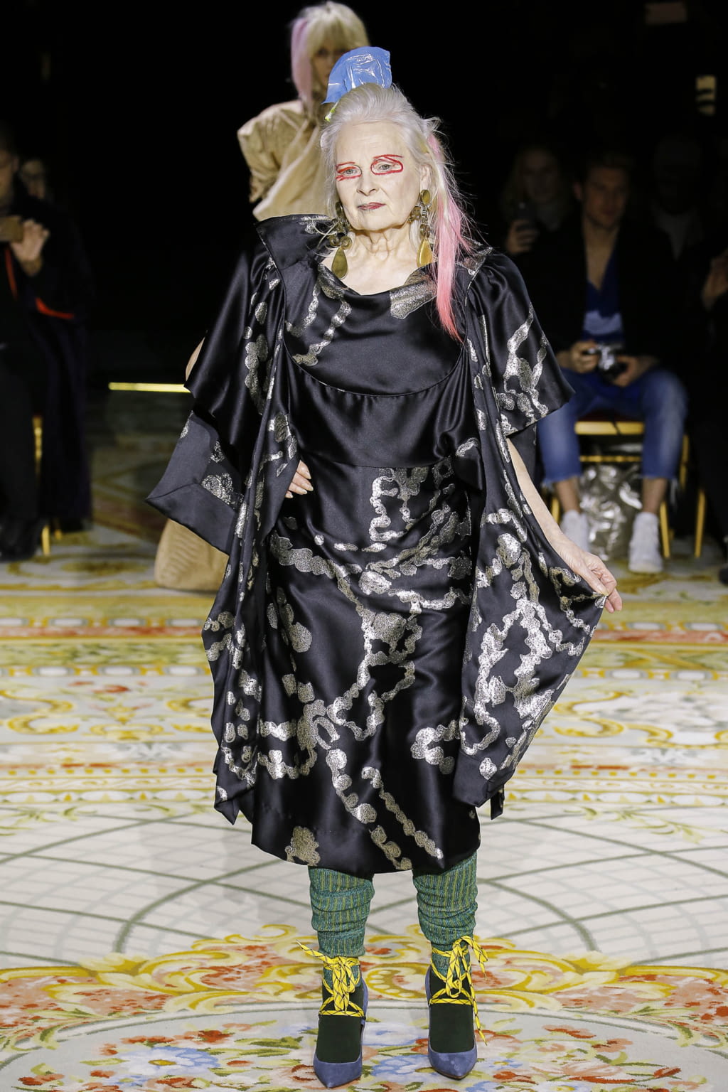 Fashion Week Paris Fall/Winter 2017 look 67 from the Andreas Kronthaler for Vivienne Westwood collection womenswear