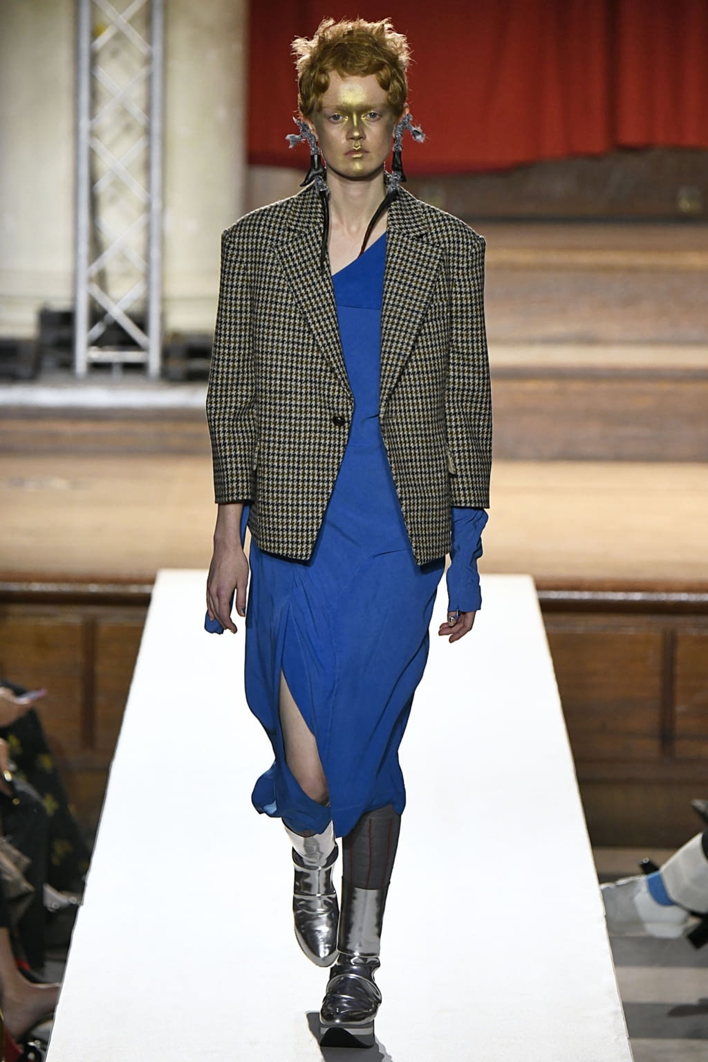 Fashion Week London Fall/Winter 2019 look 55 de la collection Vivienne Westwood womenswear