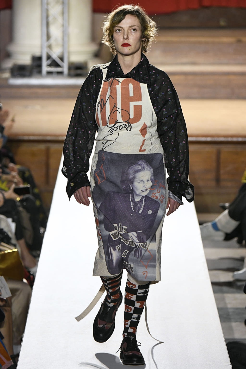 Fashion Week London Fall/Winter 2019 look 73 from the Vivienne Westwood collection 女装