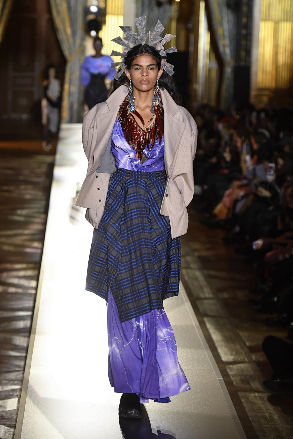 Fashion Week Paris Fall/Winter 2020 look 3 de la collection Andreas Kronthaler for Vivienne Westwood womenswear