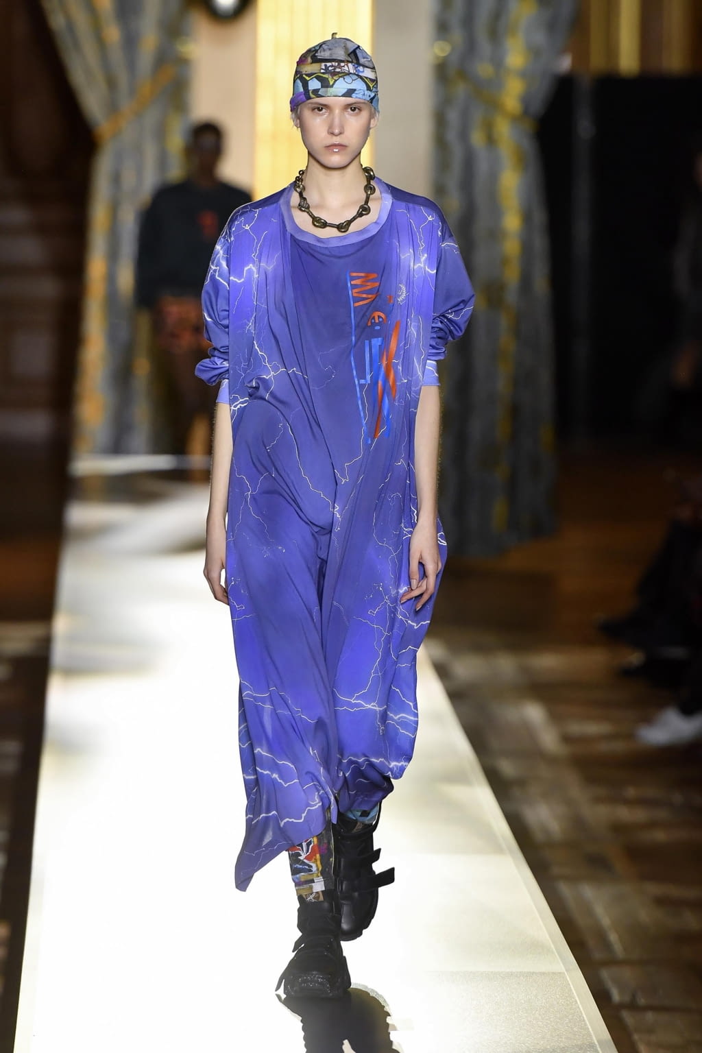 Fashion Week Paris Fall/Winter 2020 look 36 from the Andreas Kronthaler for Vivienne Westwood collection womenswear