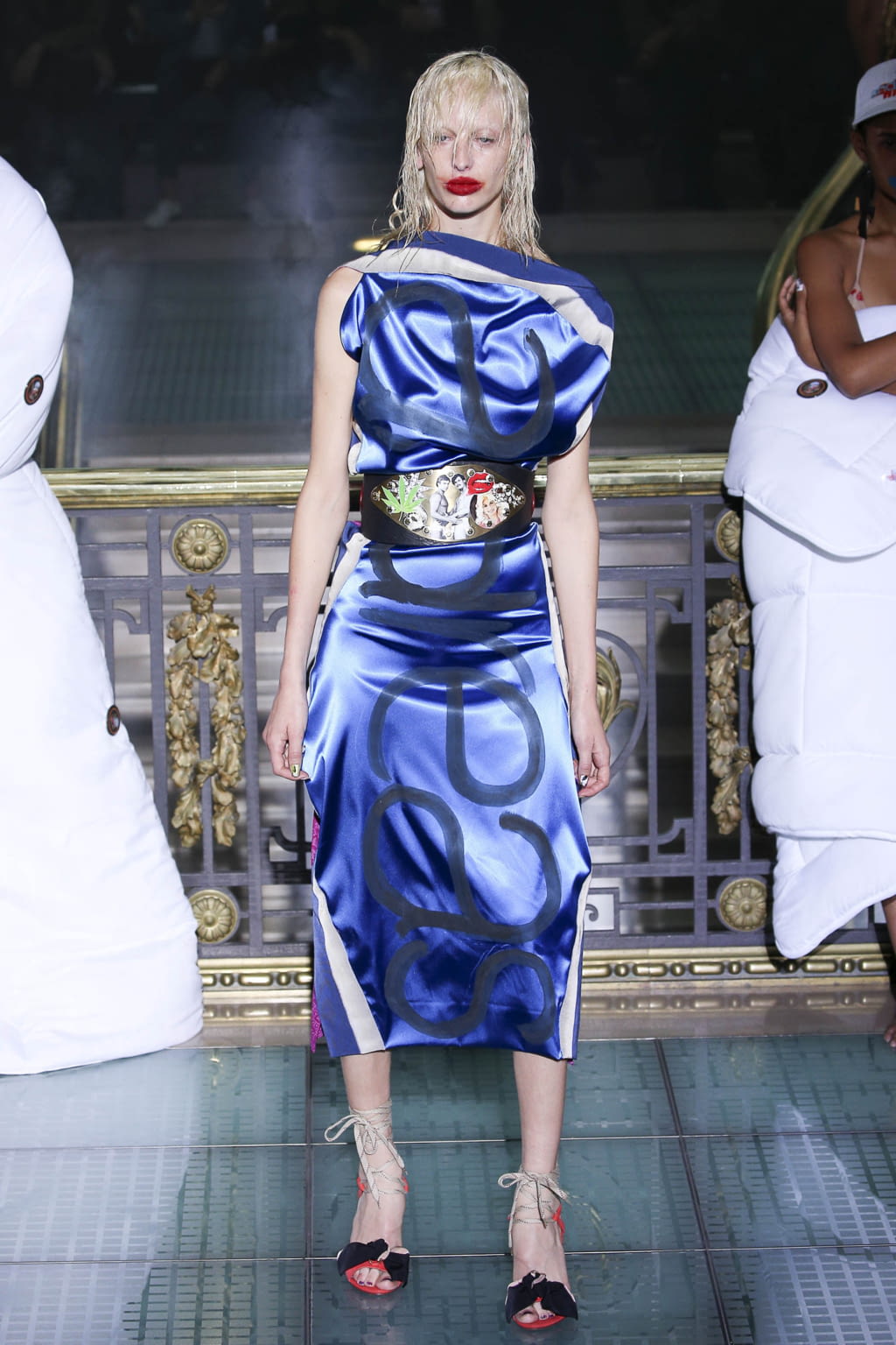 Fashion Week Paris Spring/Summer 2018 look 57 from the Andreas Kronthaler for Vivienne Westwood collection womenswear