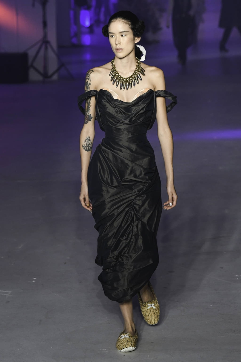 Fashion Week Paris Spring/Summer 2020 look 26 de la collection Andreas Kronthaler for Vivienne Westwood womenswear
