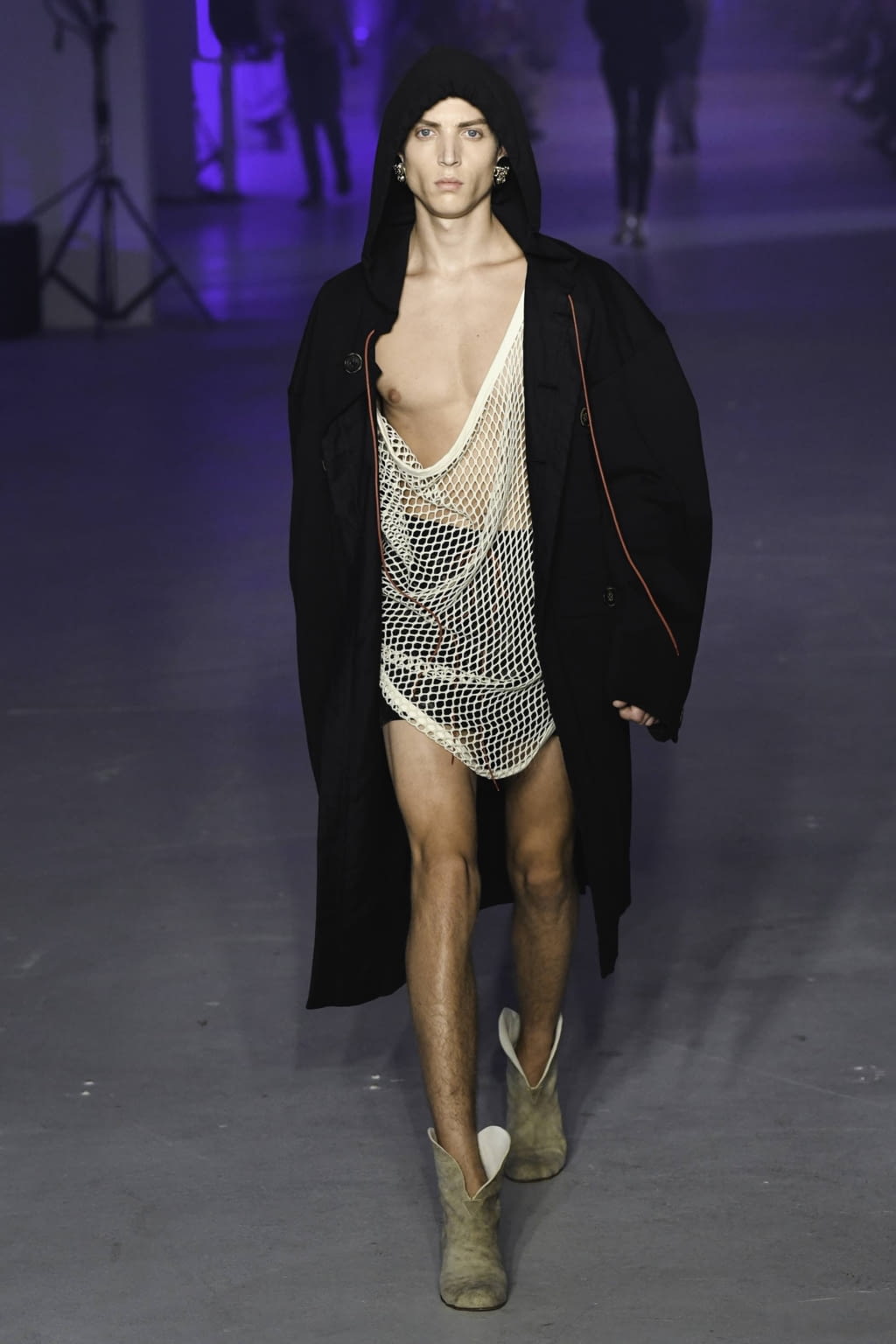 Fashion Week Paris Spring/Summer 2020 look 33 from the Andreas Kronthaler for Vivienne Westwood collection womenswear