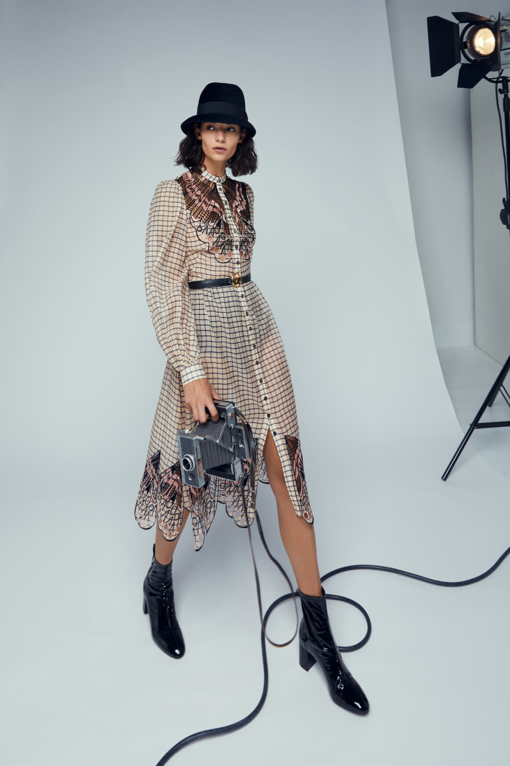 Fashion Week London Spring/Summer 2021 look 14 from the Temperley London collection 女装