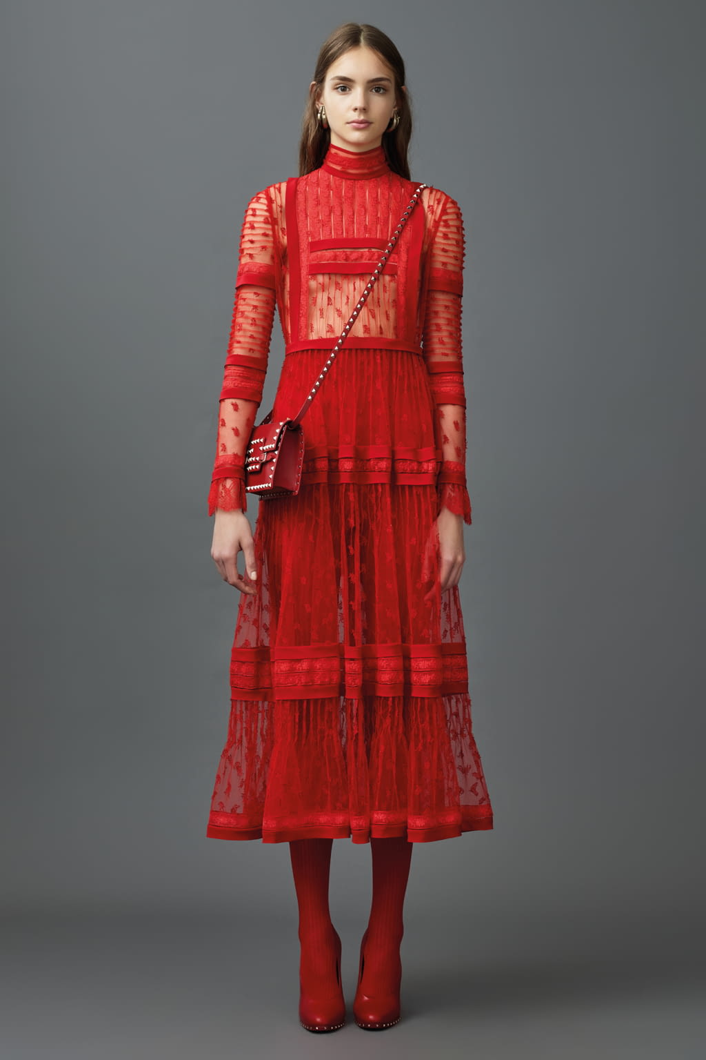 Fashion Week Paris Resort 2017 look 28 from the Valentino collection womenswear
