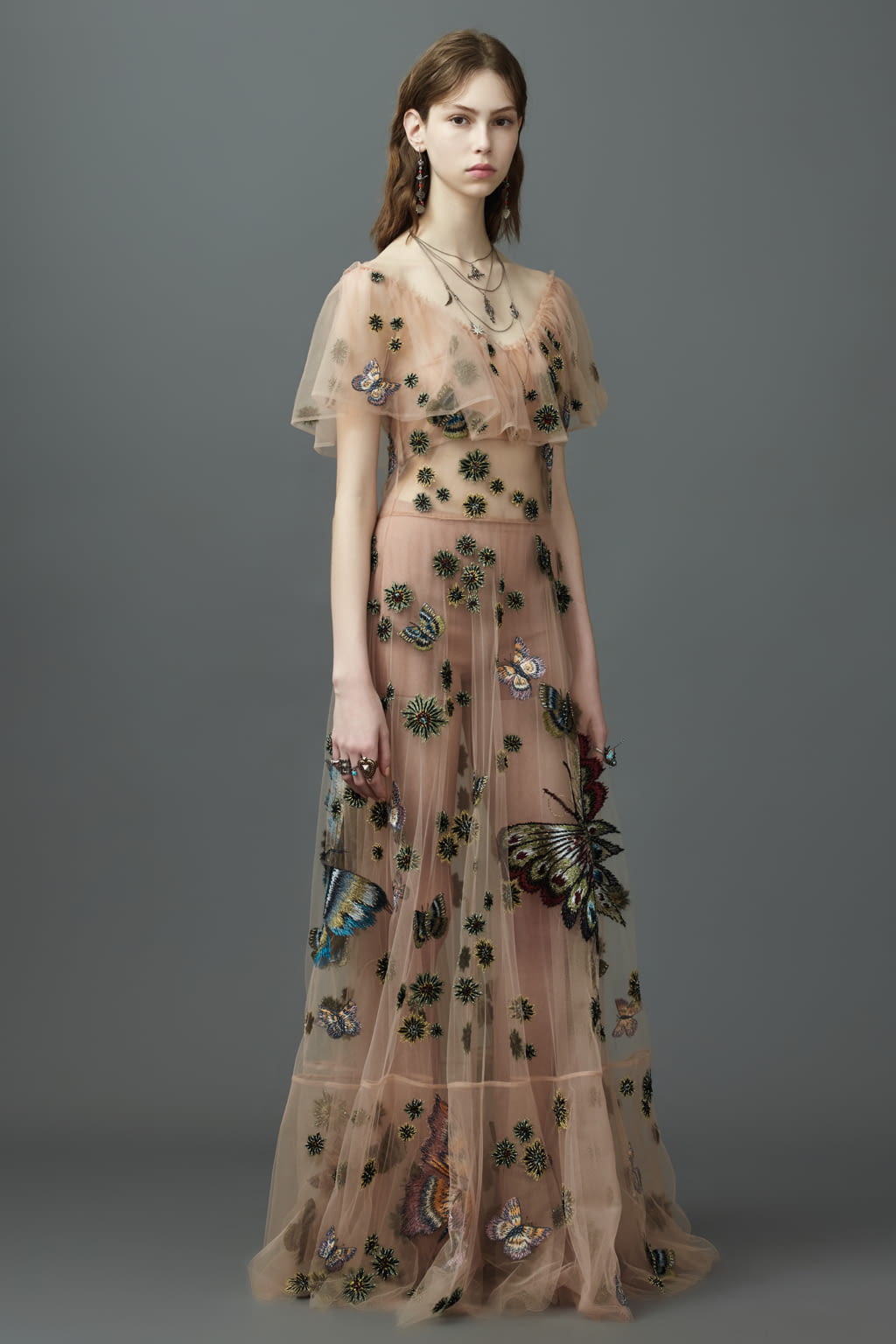Fashion Week Paris Resort 2017 look 79 from the Valentino collection 女装