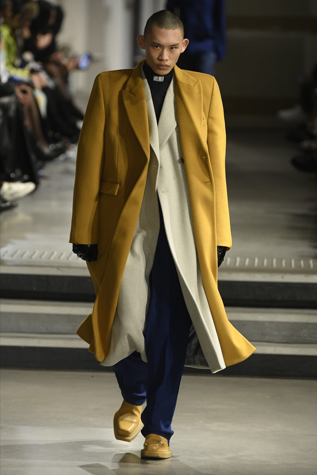 Fashion Week Paris Fall/Winter 2022 look 16 from the VTMNTS collection womenswear