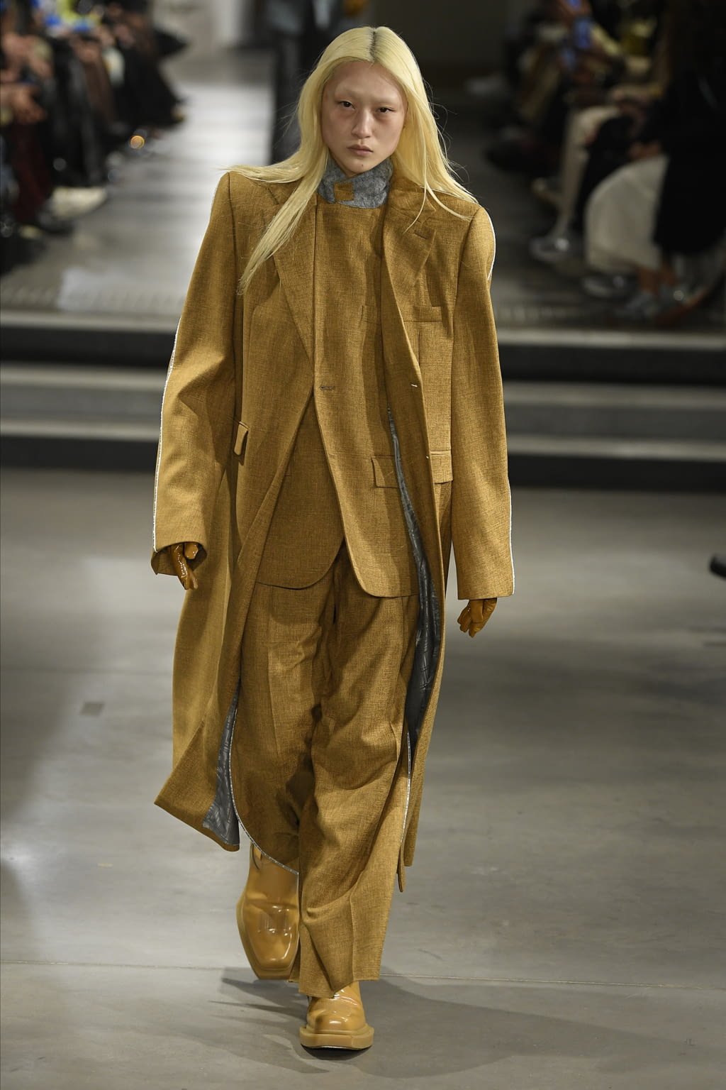 Fashion Week Paris Fall/Winter 2022 look 32 from the VTMNTS collection womenswear