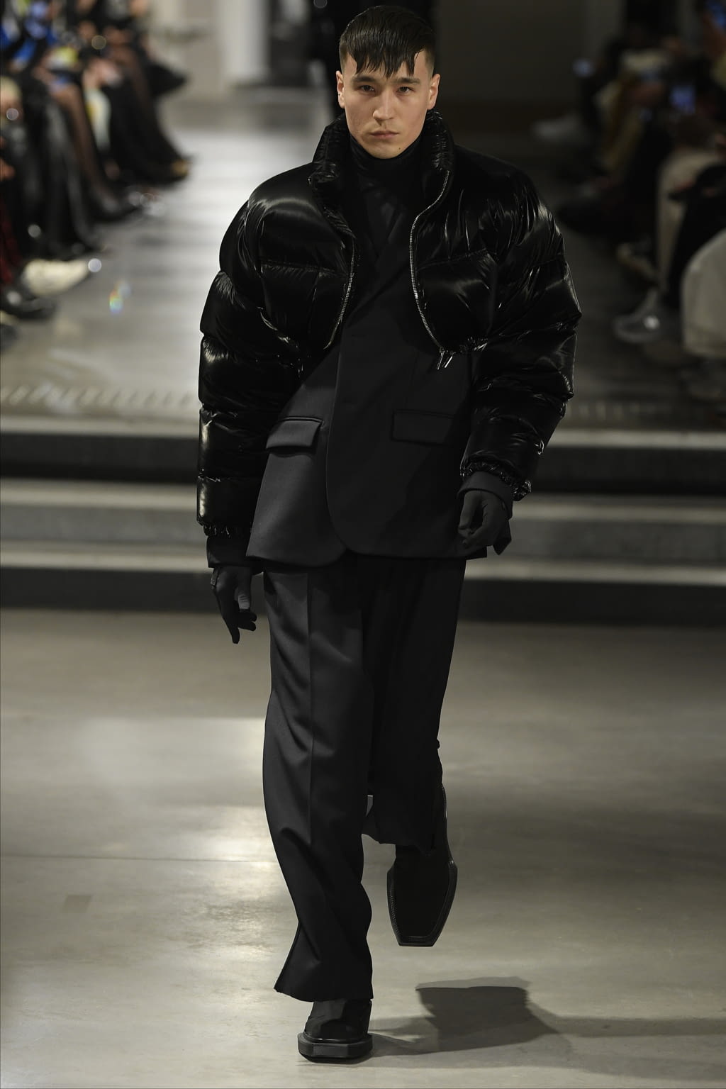 Fashion Week Paris Fall/Winter 2022 look 37 from the VTMNTS collection womenswear