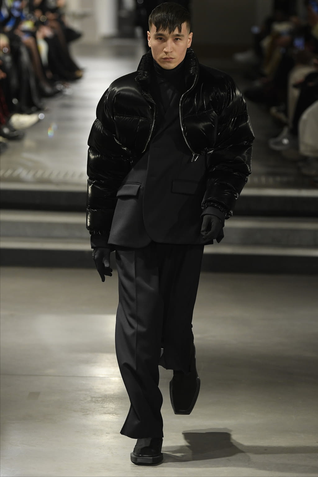 Fashion Week Paris Fall/Winter 2022 look 37 from the VTMNTS collection 女装