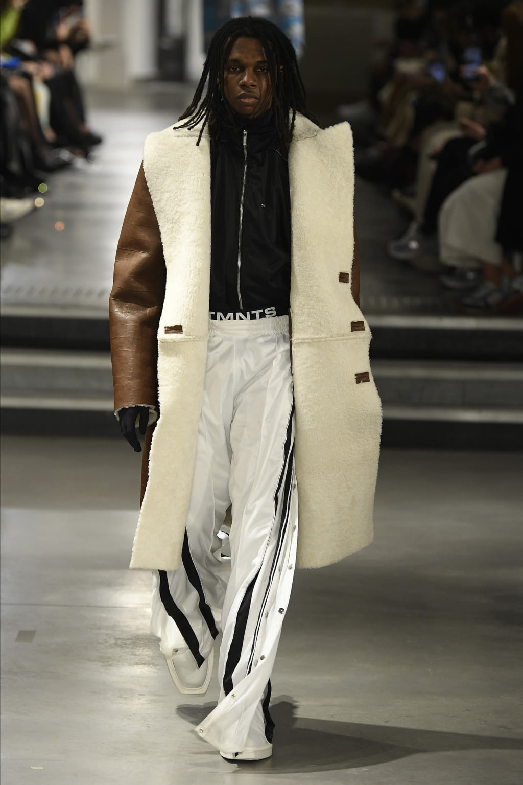 Fashion Week Paris Fall/Winter 2022 look 43 from the VTMNTS collection womenswear