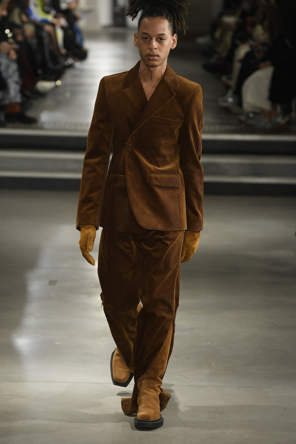 Fashion Week Paris Fall/Winter 2022 look 47 from the VTMNTS collection womenswear