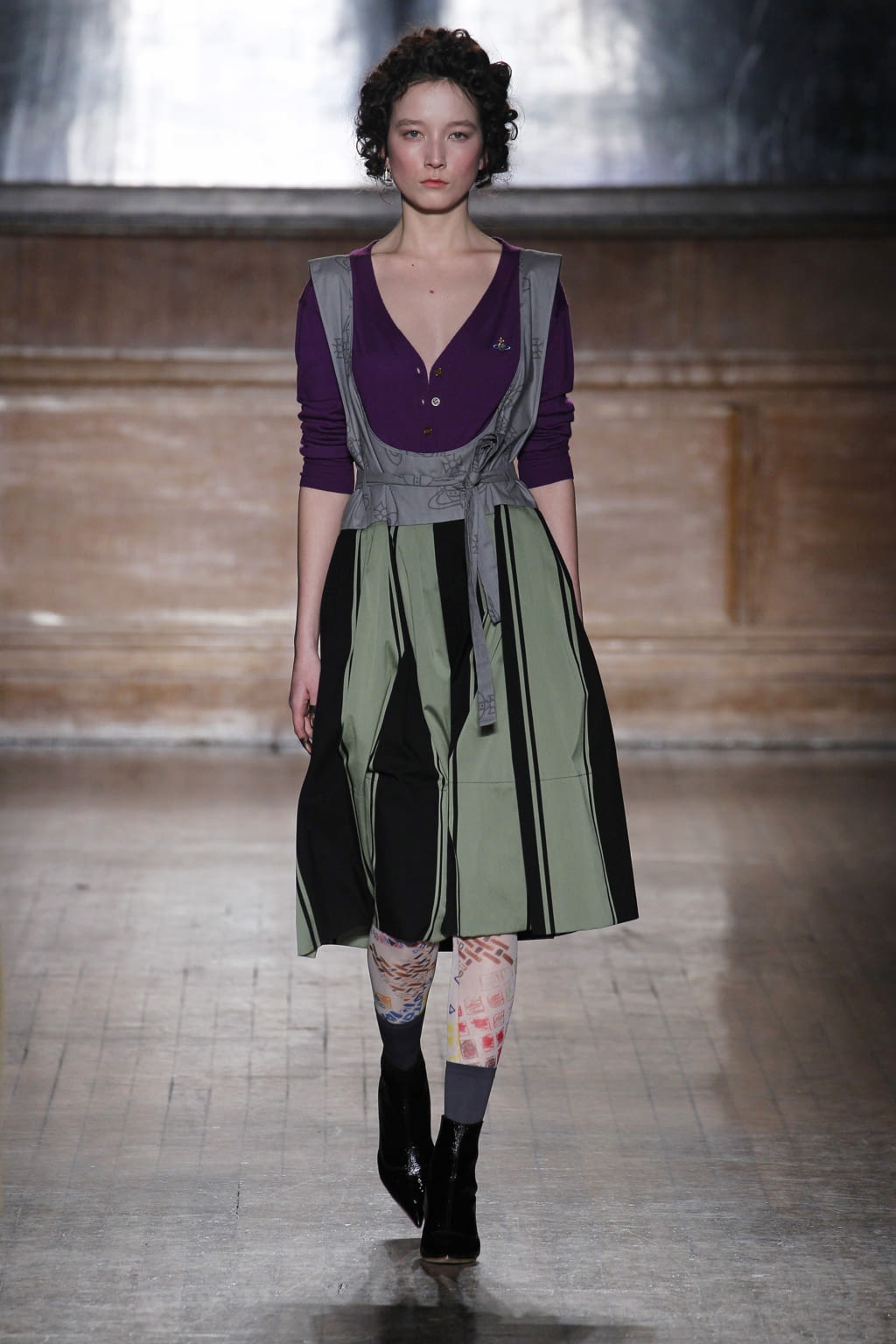 Fashion Week London Fall/Winter 2016 look 15 from the Vivienne Westwood Red Label collection womenswear