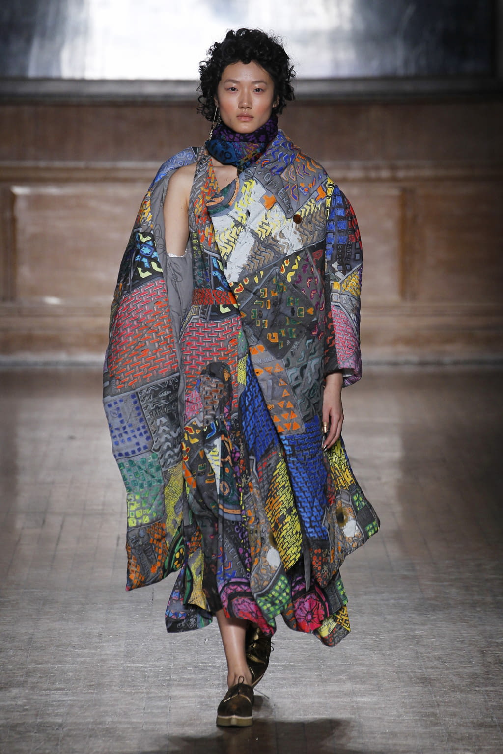 Fashion Week London Fall/Winter 2016 look 22 from the Vivienne Westwood Red Label collection 女装