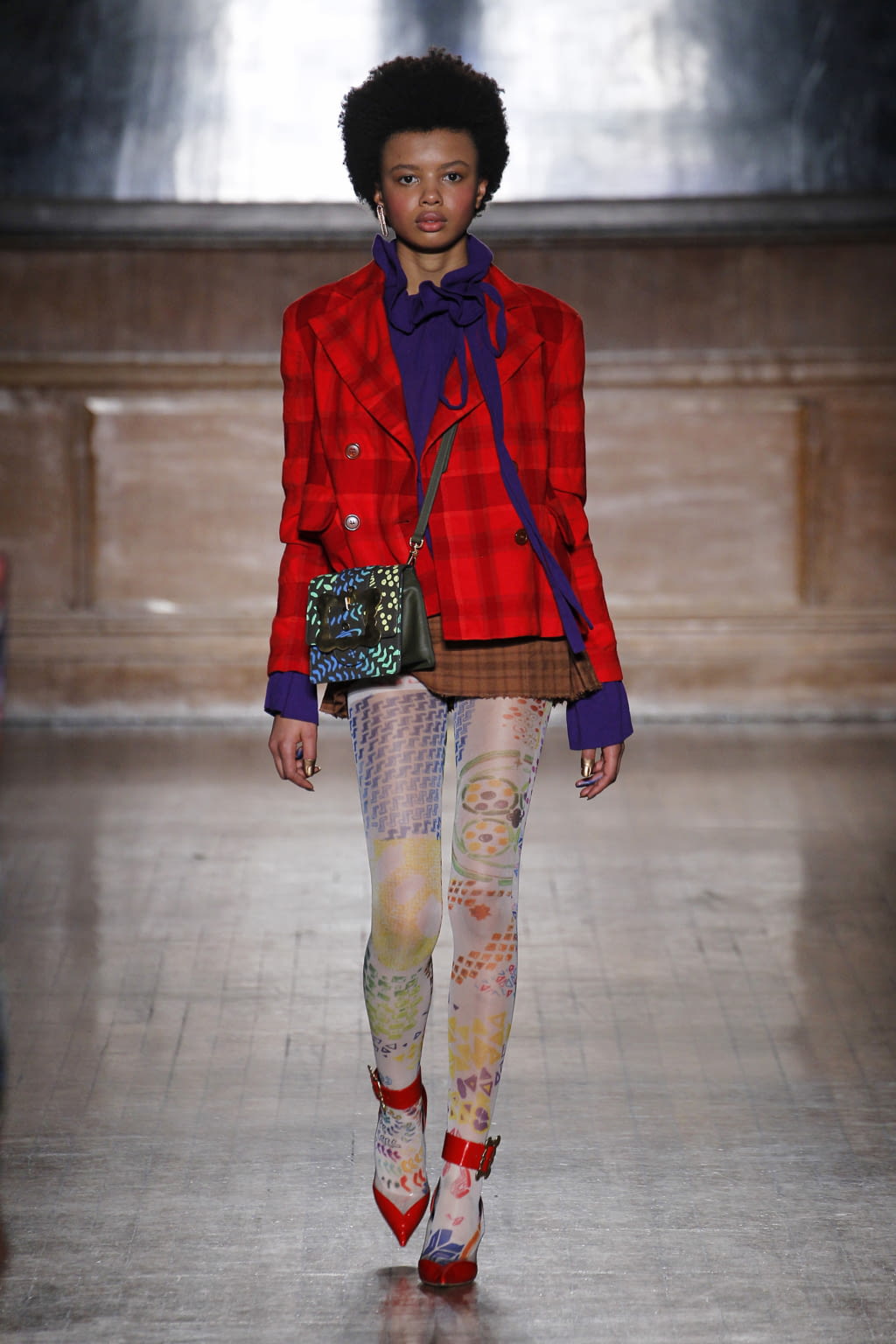 Fashion Week London Fall/Winter 2016 look 24 from the Vivienne Westwood Red Label collection 女装