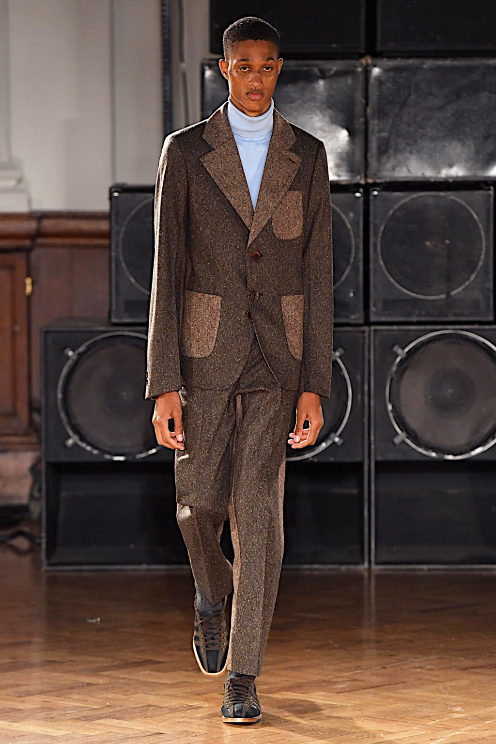 Fashion Week London Fall/Winter 2020 look 1 from the Wales Bonner collection 男装