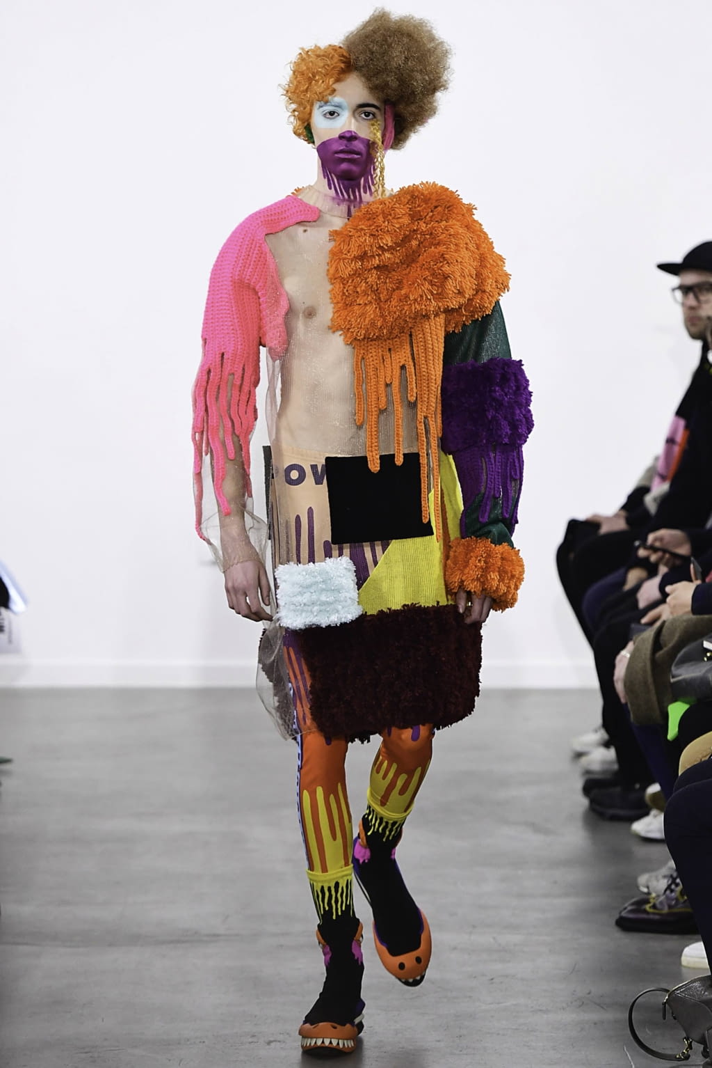 Fashion Week Paris Fall/Winter 2019 look 5 from the Walter Van Beirendonck collection menswear