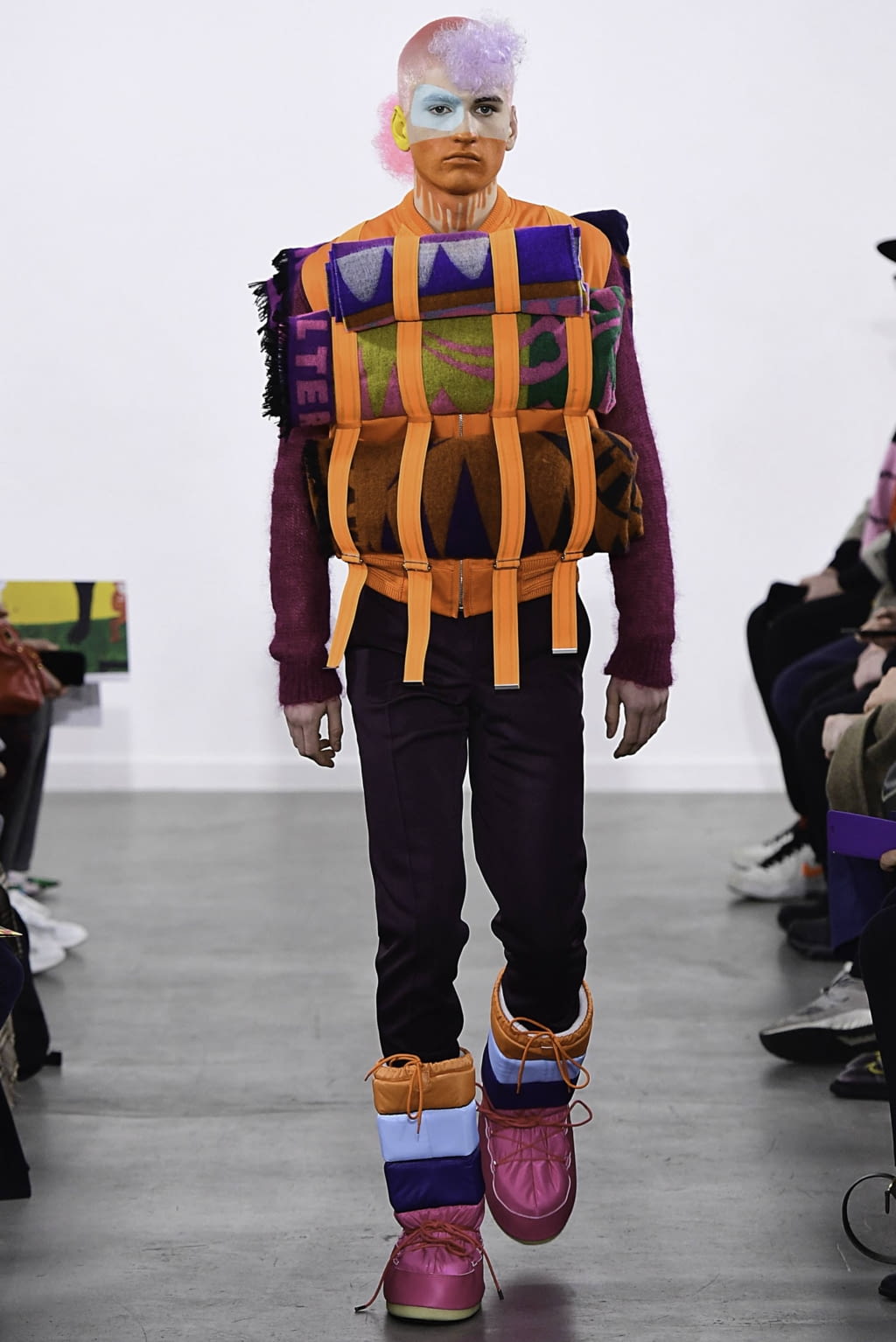 Fashion Week Paris Fall/Winter 2019 look 8 from the Walter Van Beirendonck collection menswear