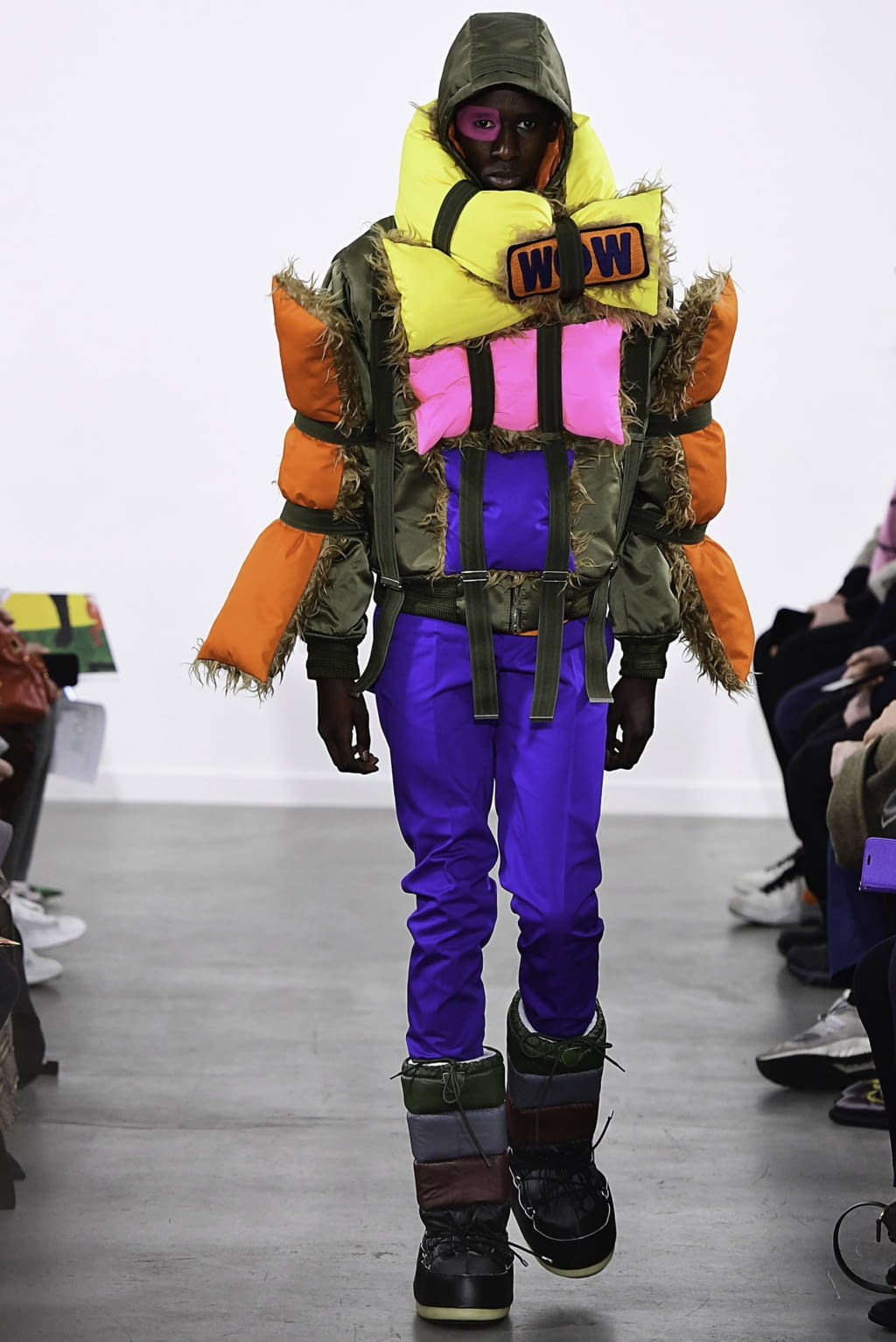 Fashion Week Paris Fall/Winter 2019 look 11 from the Walter Van Beirendonck collection menswear