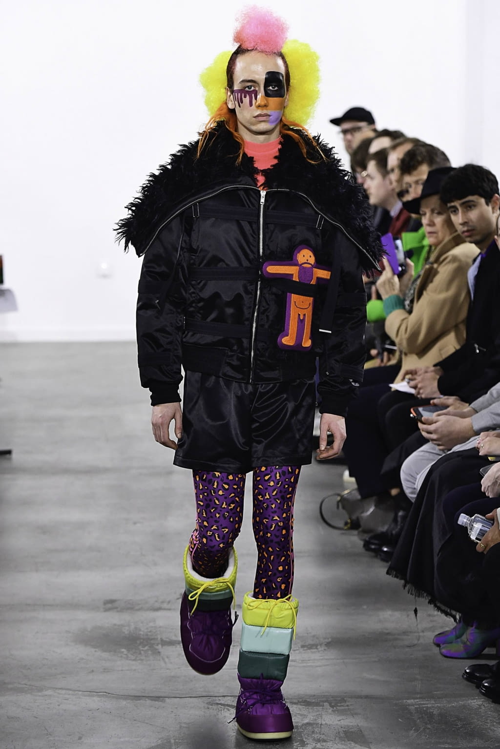 Fashion Week Paris Fall/Winter 2019 look 12 from the Walter Van Beirendonck collection menswear