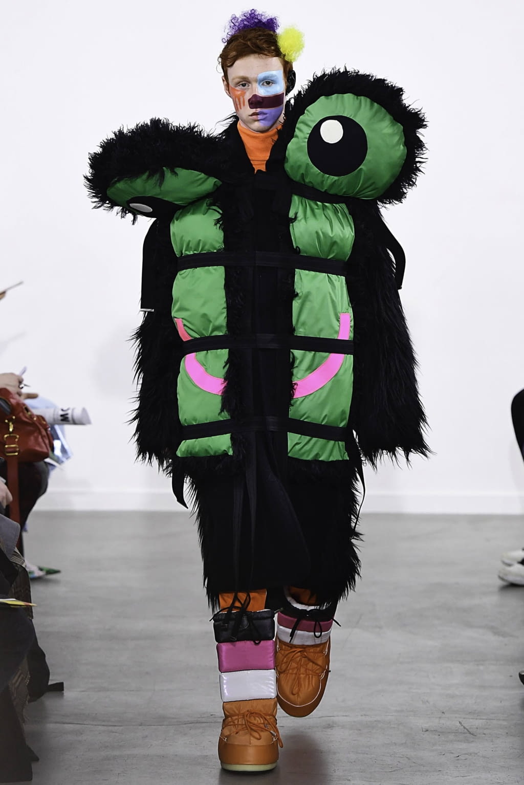 Fashion Week Paris Fall/Winter 2019 look 15 from the Walter Van Beirendonck collection menswear