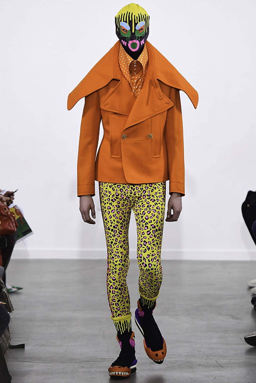 Fashion Week Paris Fall/Winter 2019 look 25 from the Walter Van Beirendonck collection 男装