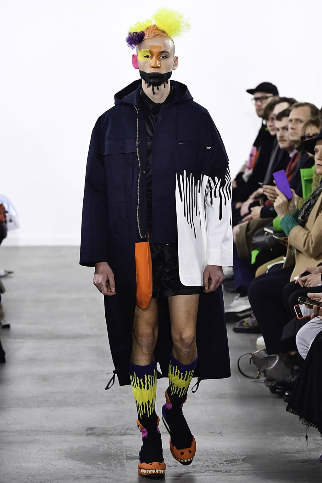 Fashion Week Paris Fall/Winter 2019 look 28 de la collection Walter Van Beirendonck menswear