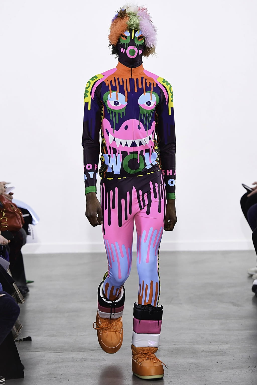Fashion Week Paris Fall/Winter 2019 look 34 from the Walter Van Beirendonck collection 男装