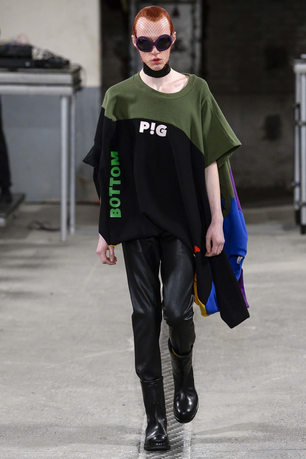 Fashion Week Paris Fall/Winter 2018 look 13 from the Walter Van Beirendonck collection menswear