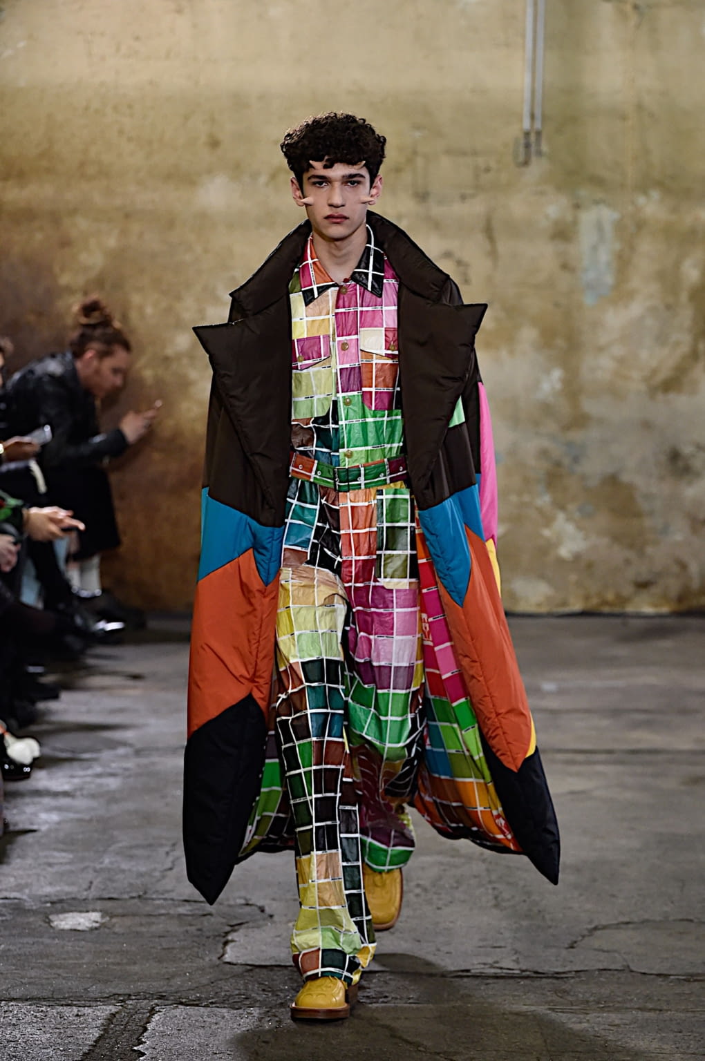 Fashion Week Paris Fall/Winter 2020 look 20 from the Walter Van Beirendonck collection menswear