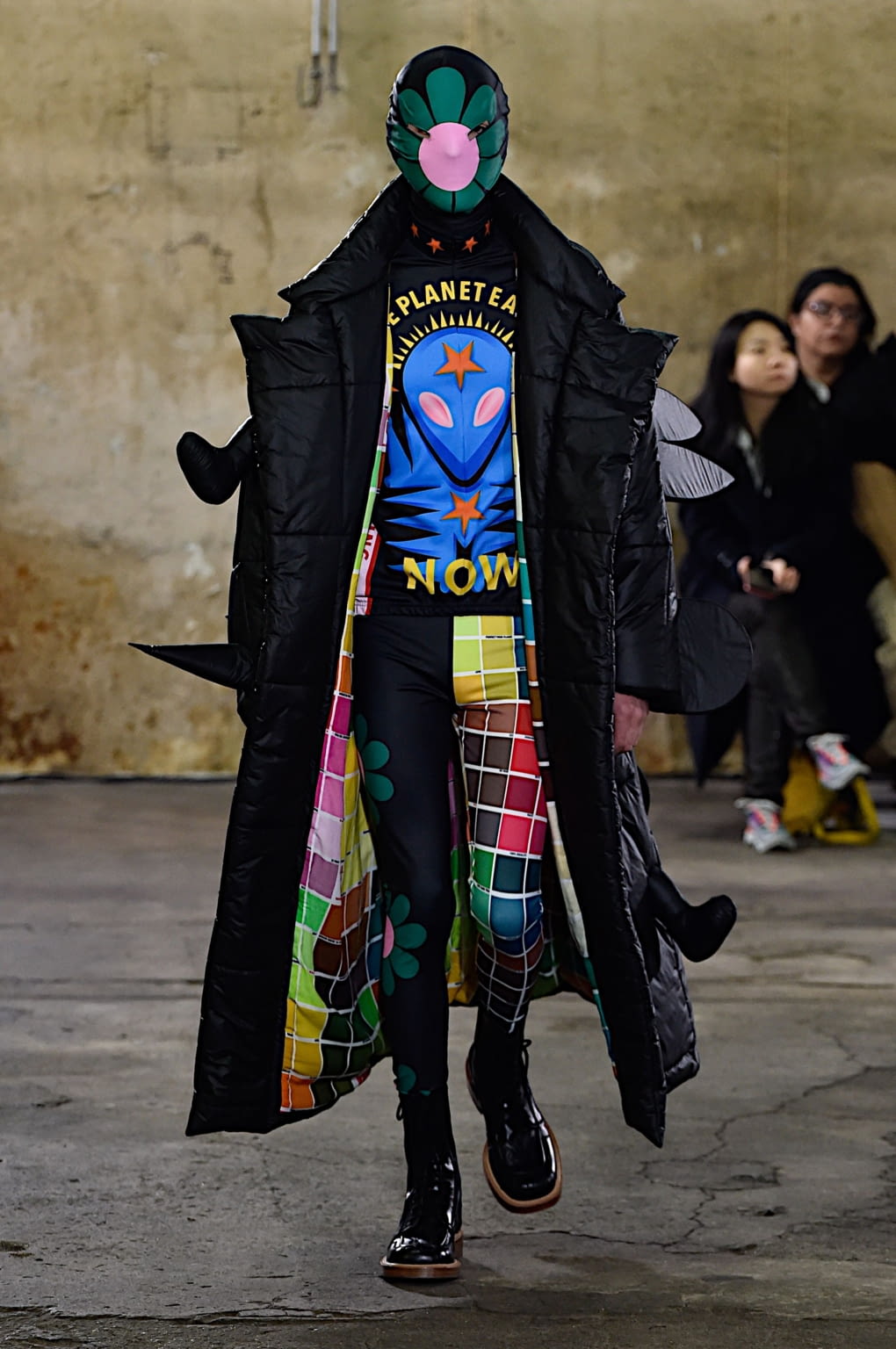 Fashion Week Paris Fall/Winter 2020 look 23 from the Walter Van Beirendonck collection menswear