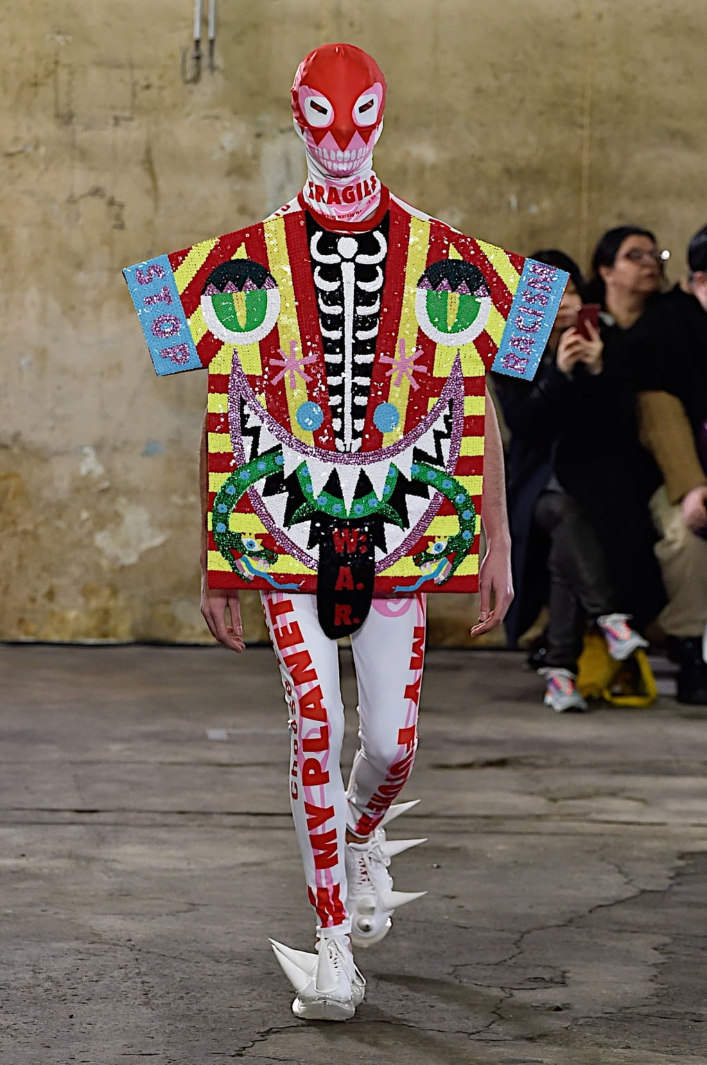 Fashion Week Paris Fall/Winter 2020 look 42 from the Walter Van Beirendonck collection menswear