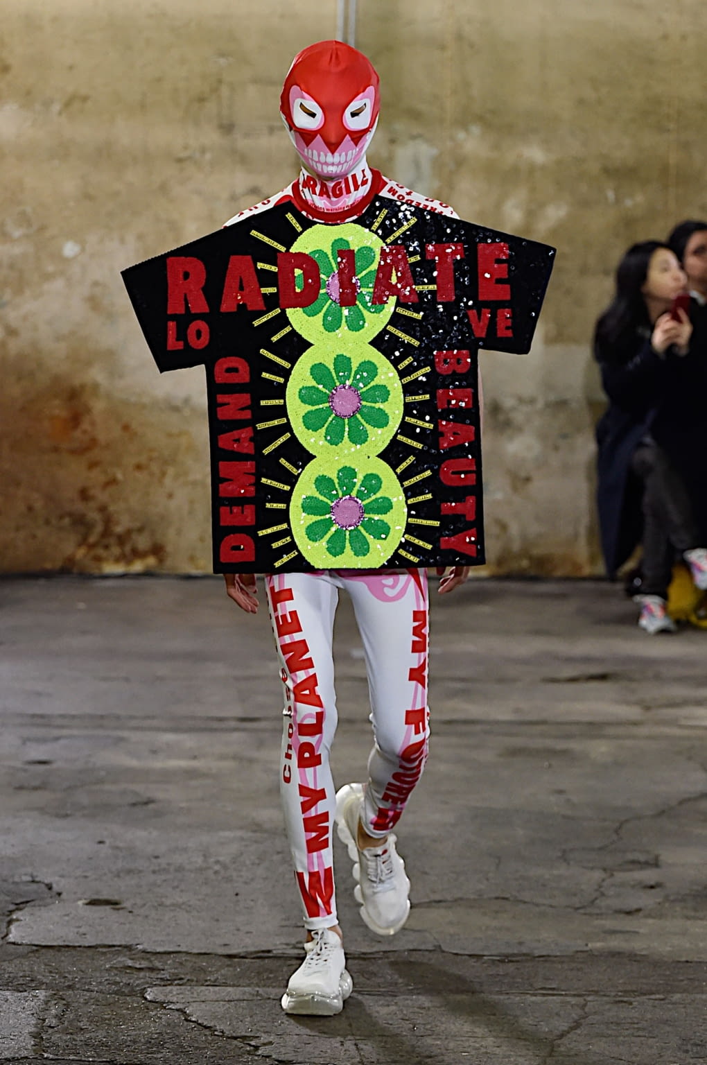 Fashion Week Paris Fall/Winter 2020 look 54 from the Walter Van Beirendonck collection menswear