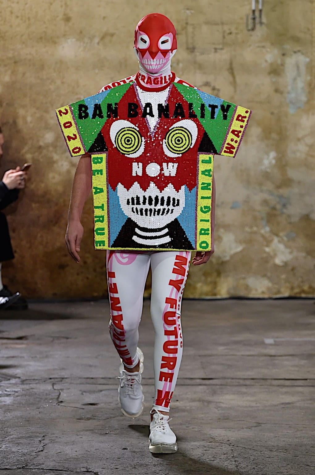 Fashion Week Paris Fall/Winter 2020 look 45 from the Walter Van Beirendonck collection menswear