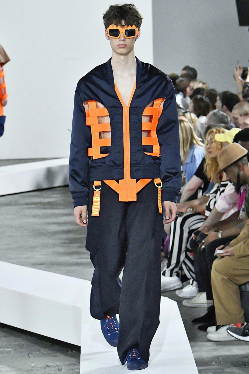 Fashion Week Paris Spring/Summer 2019 look 12 from the Walter Van Beirendonck collection 男装