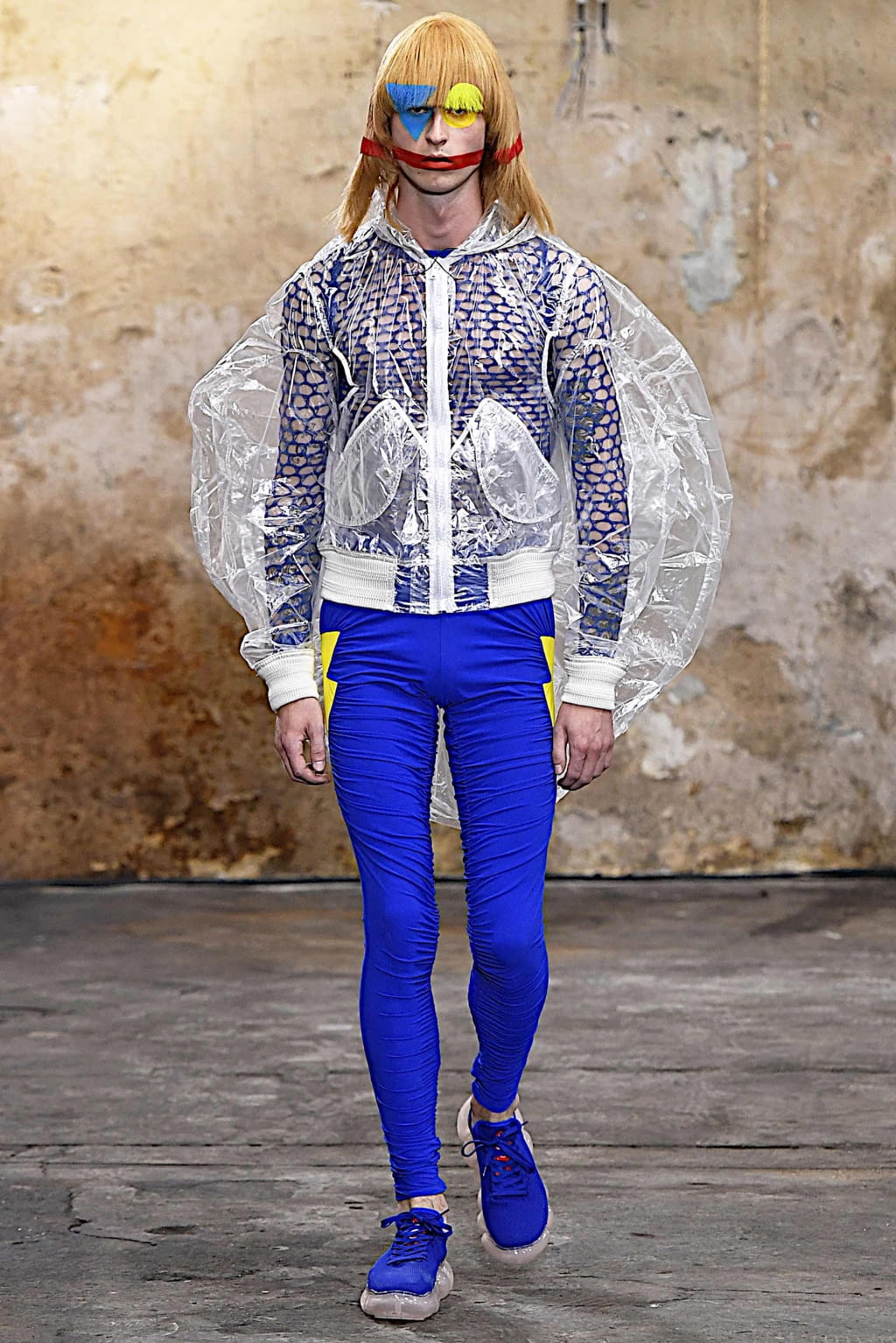 Fashion Week Paris Spring/Summer 2020 look 5 from the Walter Van Beirendonck collection 男装