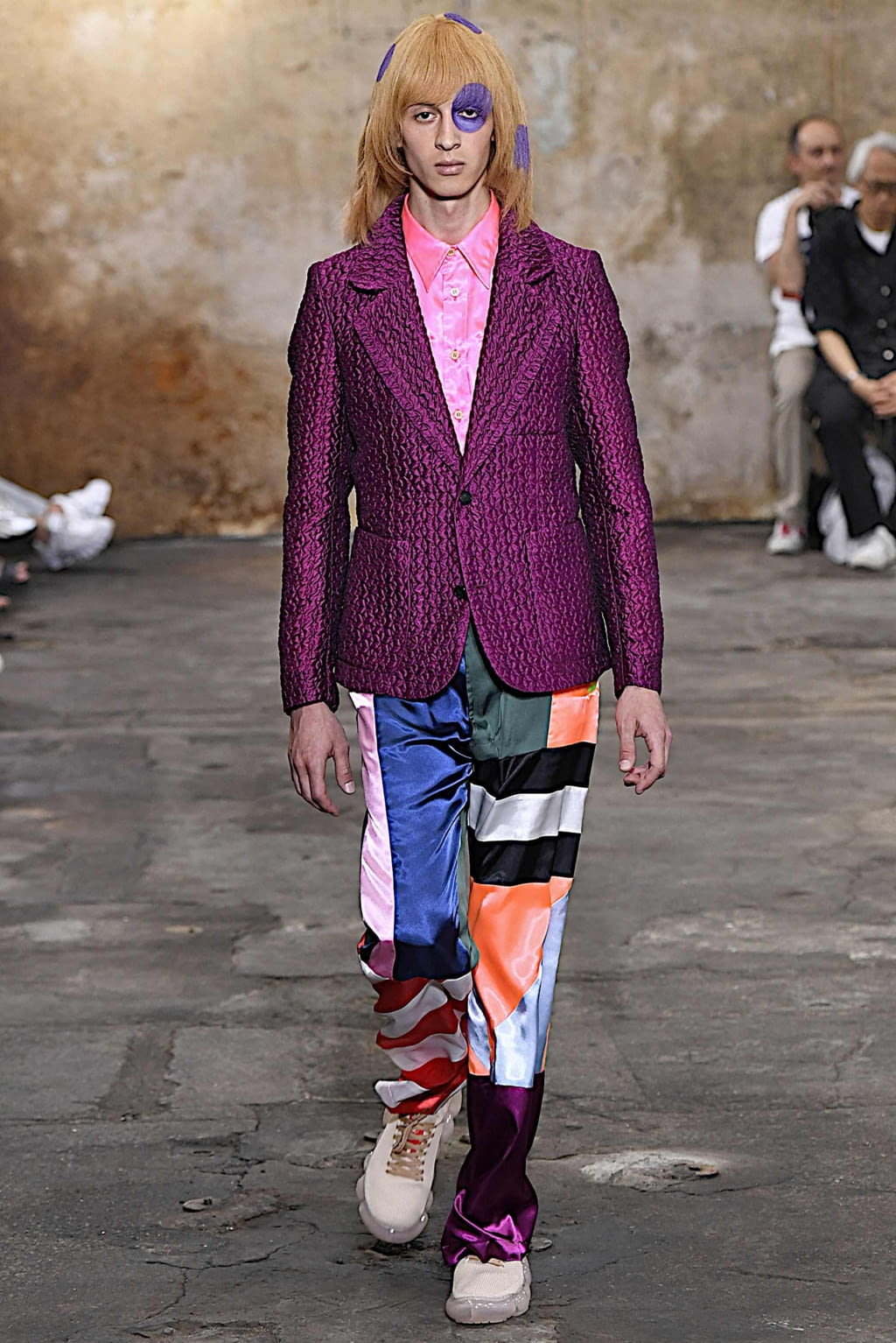 Fashion Week Paris Spring/Summer 2020 look 14 from the Walter Van Beirendonck collection 男装