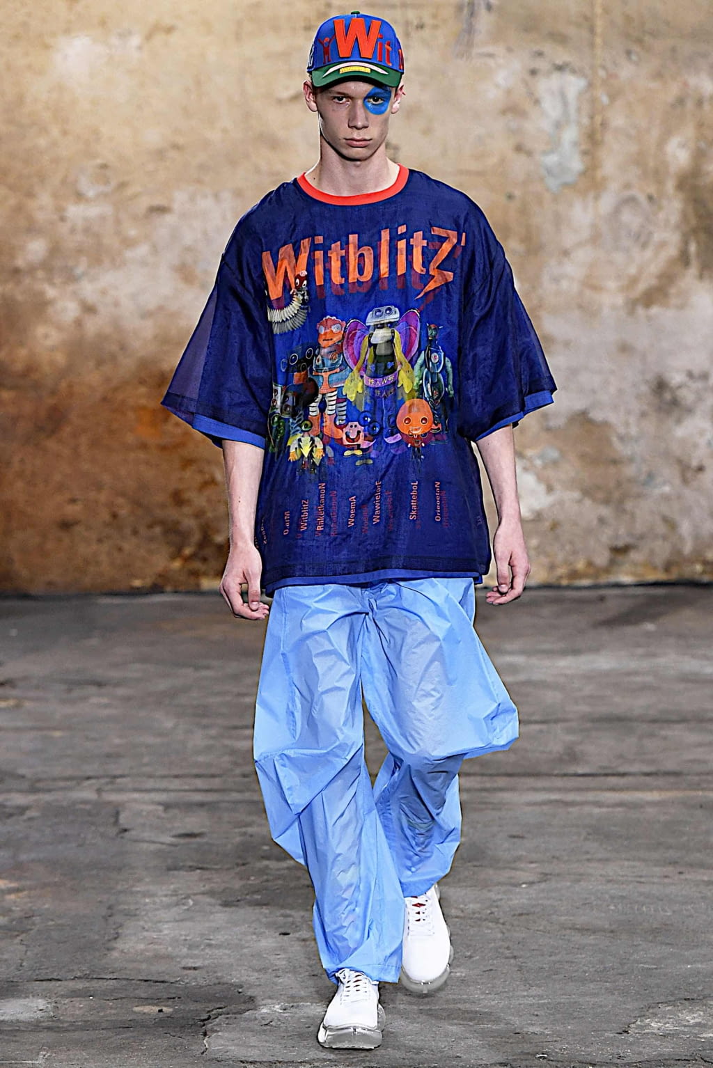 Fashion Week Paris Spring/Summer 2020 look 25 from the Walter Van Beirendonck collection 男装