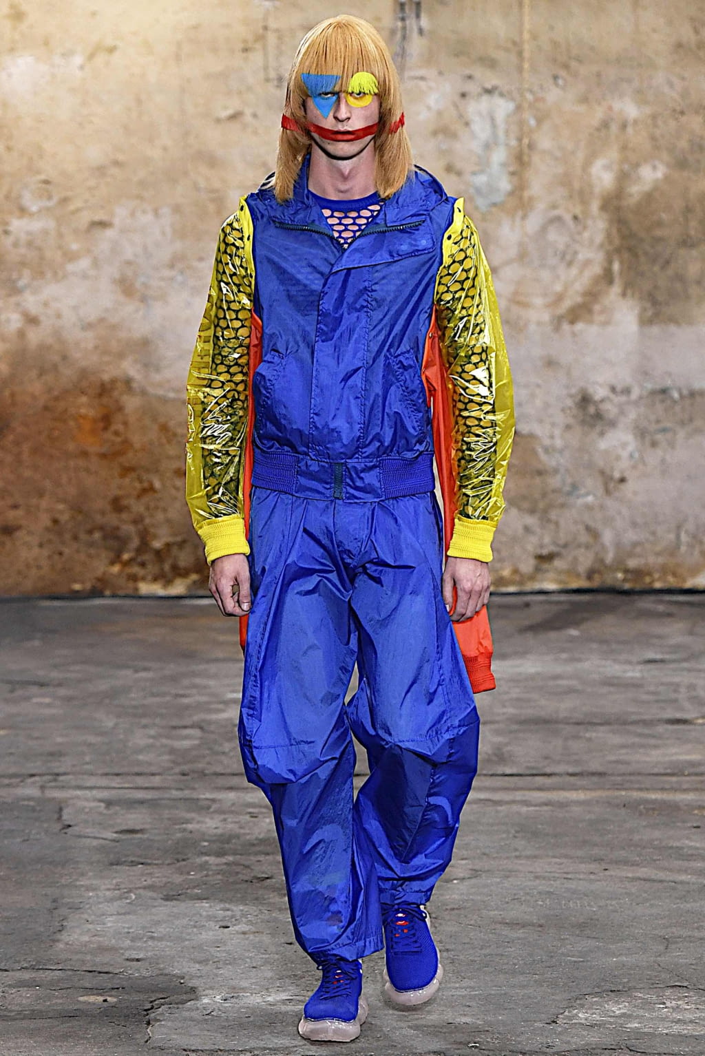 Fashion Week Paris Spring/Summer 2020 look 31 from the Walter Van Beirendonck collection 男装