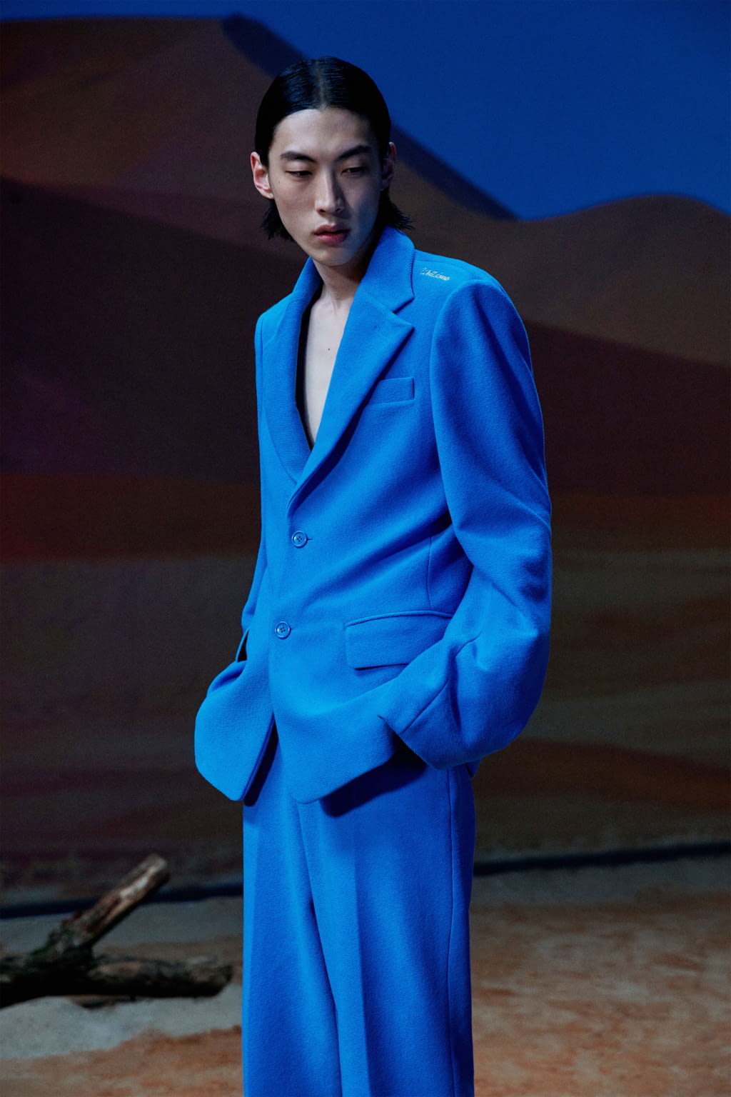 Fashion Week Paris Spring/Summer 2021 look 50 from the WE11DONE collection 男装