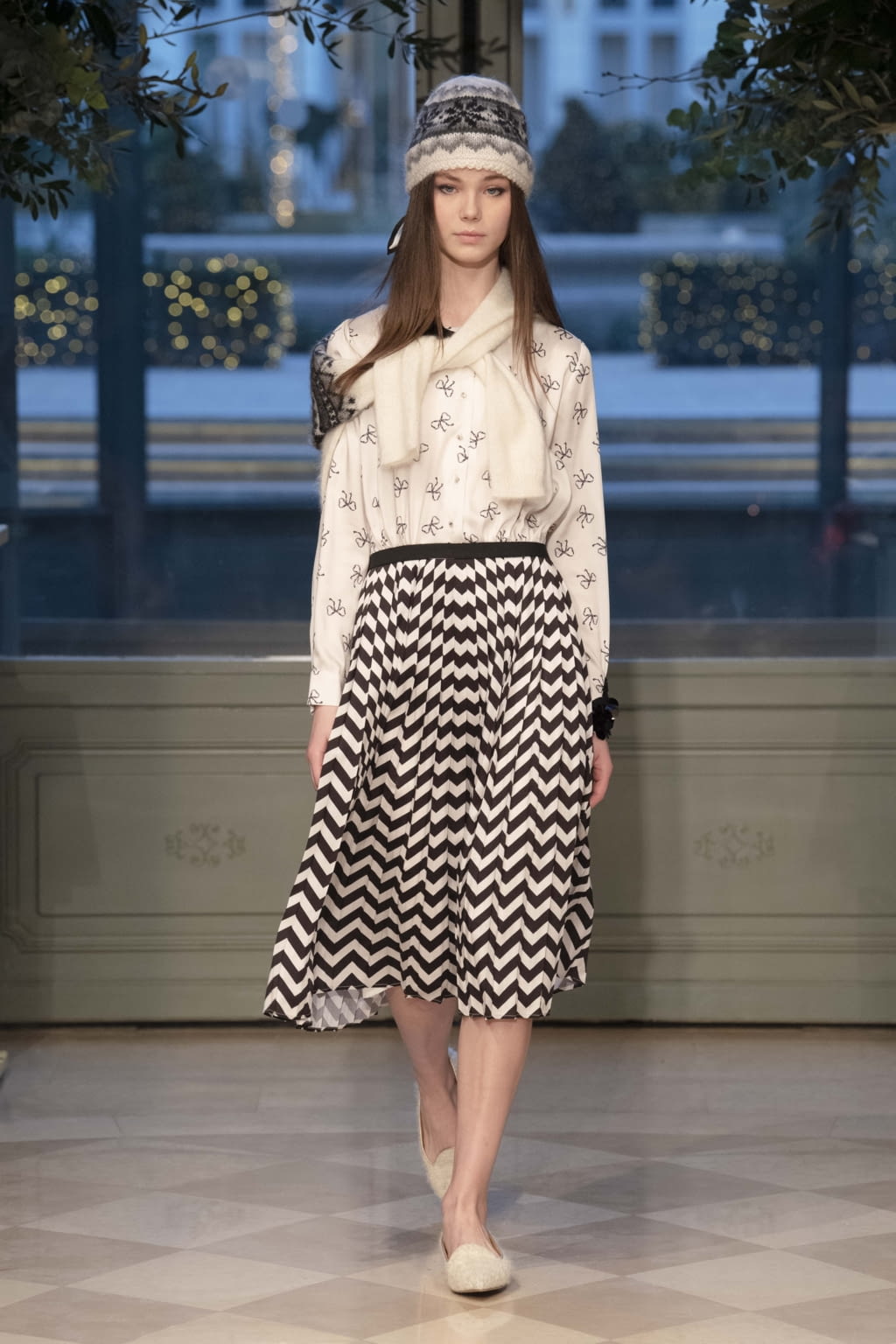 Fashion Week Paris Fall/Winter 2019 look 3 from the WEILL collection 女装