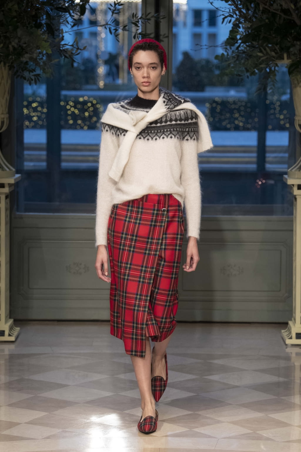 Fashion Week Paris Fall/Winter 2019 look 16 from the WEILL collection womenswear
