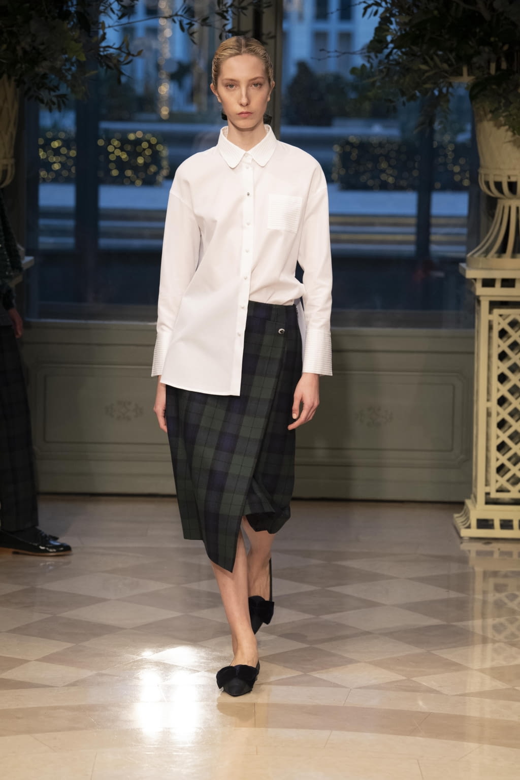 Fashion Week Paris Fall/Winter 2019 look 24 from the WEILL collection 女装