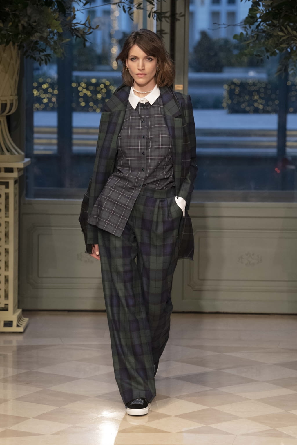 Fashion Week Paris Fall/Winter 2019 look 25 from the WEILL collection 女装