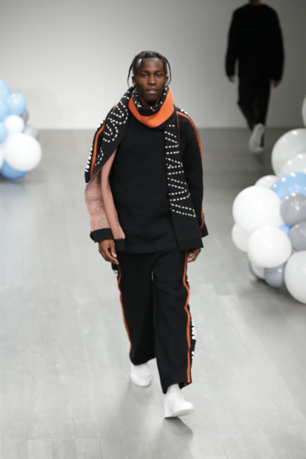 Fashion Week London Fall/Winter 2018 look 17 from the What We Wear collection menswear